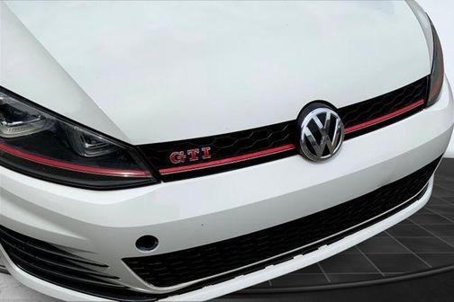 2017 Volkswagen Golf GTI 2.0T Autobahn 4-Door