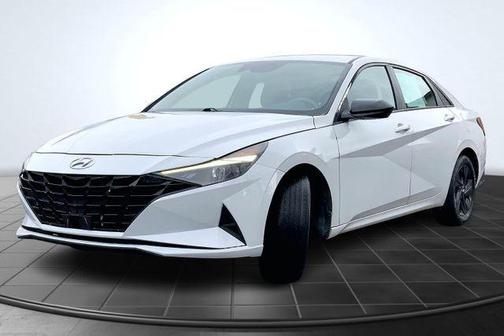 2021 Hyundai ELANTRA SE