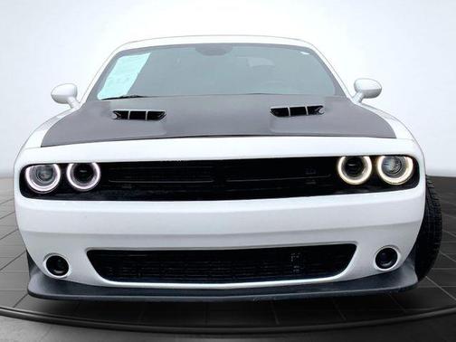White Knuckle Clearcoat 2023 Dodge Challenger R/T Scat Pack