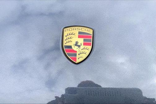 Gray 2018 Porsche Macan Base