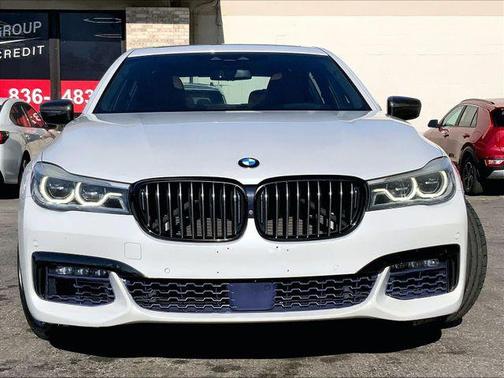 White 2016 BMW 750 i xDrive