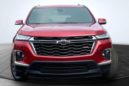 Radiant Red Tintcoat 2023 Chevrolet Traverse RS