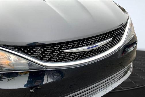 2020 Chrysler Voyager LXI