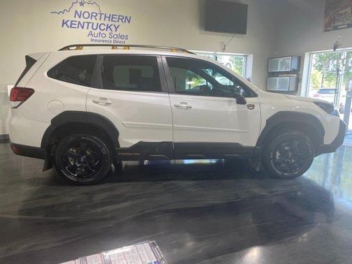 Crystal White Pearl 2022 Subaru Forester Wilderness