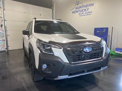 Crystal White Pearl 2022 Subaru Forester Wilderness