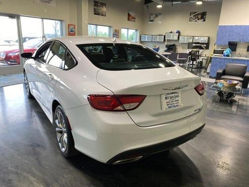 Bright White Clearcoat 2016 Chrysler 200 S