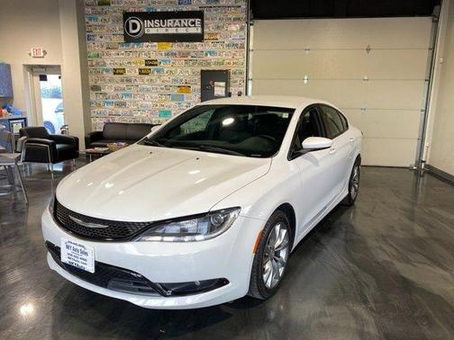 Bright White Clearcoat 2016 Chrysler 200 S