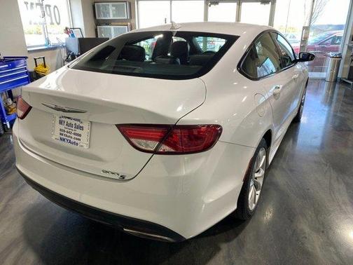 Bright White Clearcoat 2016 Chrysler 200 S