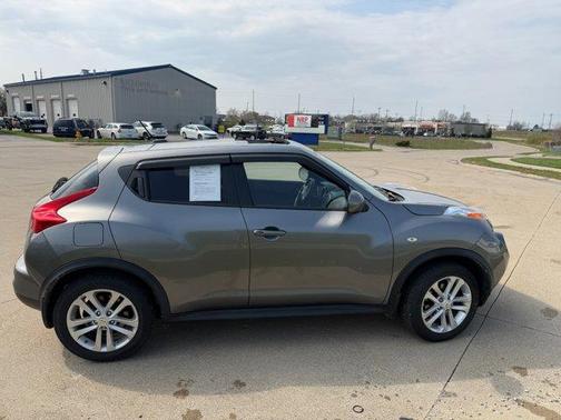 Gun Metallic 2014 Nissan Juke SL