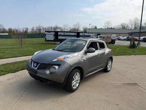 Gun Metallic 2014 Nissan Juke SL