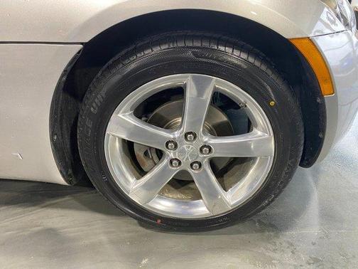 Cool Liquid Silver Metallic 2008 Pontiac Solstice