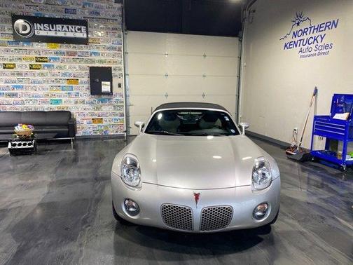 Cool Liquid Silver Metallic 2008 Pontiac Solstice
