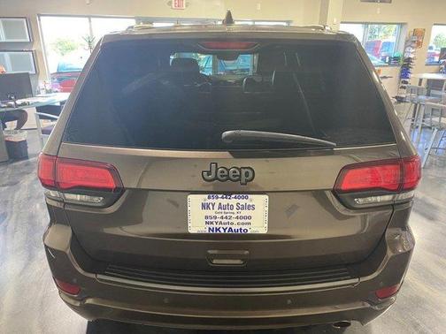 Brown 2021 Jeep Grand Cherokee Limited