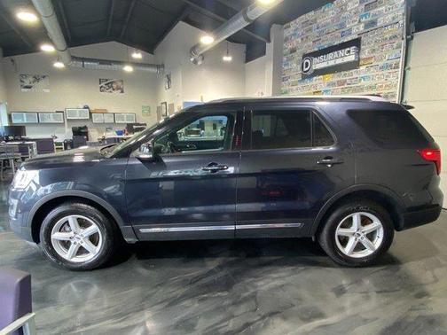 Blue 2017 Ford Explorer XLT