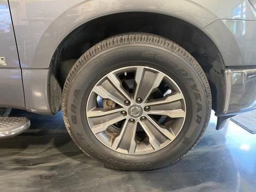 2017 Nissan Titan SL