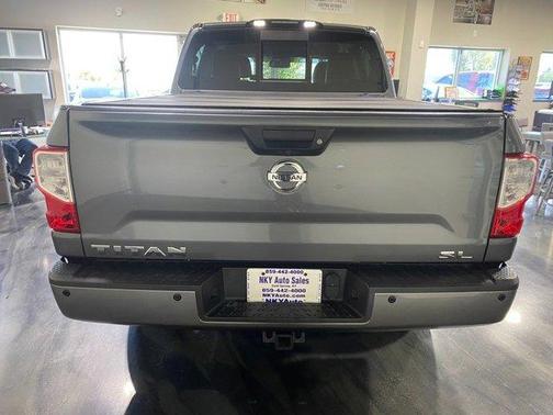 2017 Nissan Titan SL