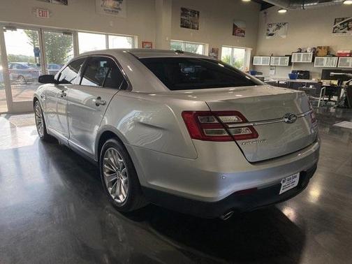2015 Ford Taurus Limited