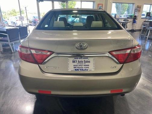 2016 Toyota Camry LE