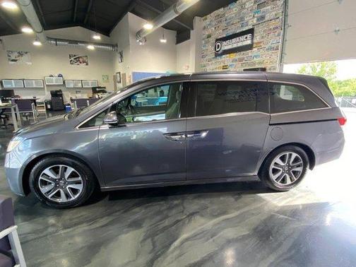 Gray 2014 Honda Odyssey Touring