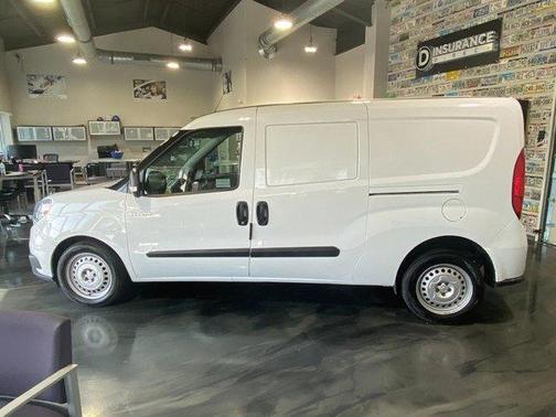 Bright White 2022 RAM ProMaster City Base