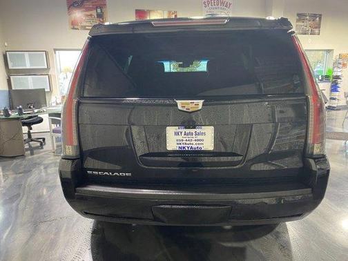 2019 Cadillac Escalade Platinum