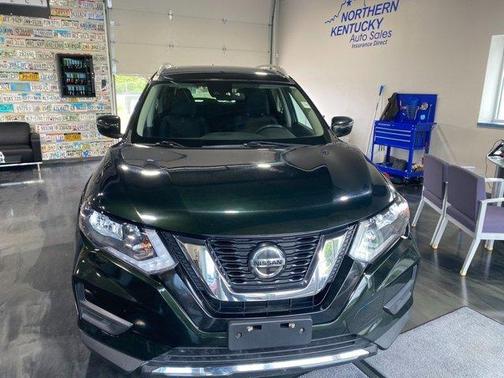 Midnight Pine Metallic 2019 Nissan Rogue SV