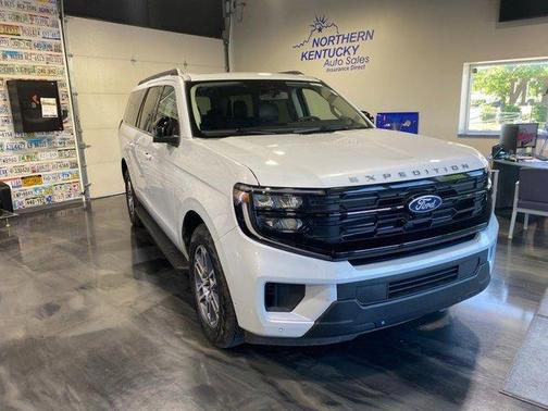 White 2025 Ford Expedition Max Active