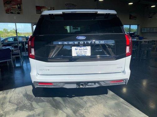 White 2025 Ford Expedition Max Active