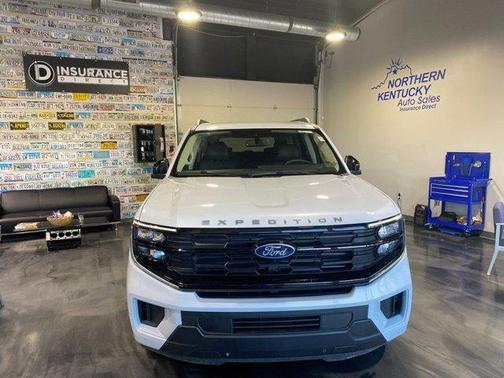 White 2025 Ford Expedition Max Active