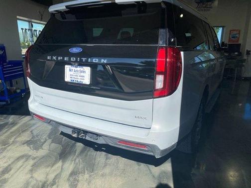 White 2025 Ford Expedition Max Active