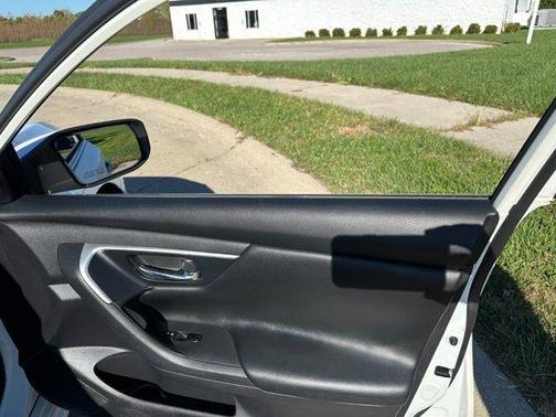 2017 Nissan Altima 2.5 SV