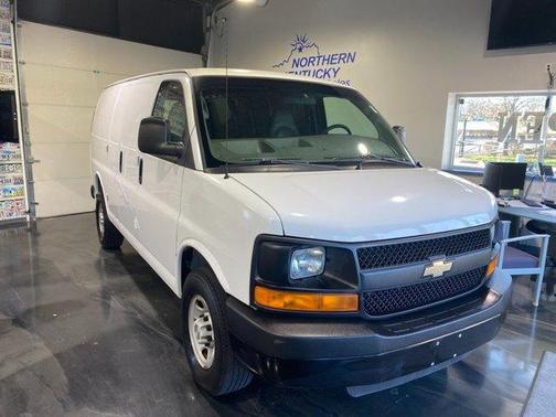 Summit White 2009 Chevrolet Express 2500 Cargo