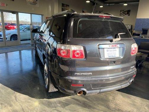 2011 GMC Acadia Denali