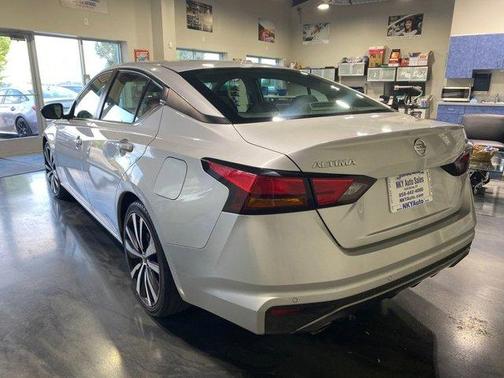 2021 Nissan Altima 2.5 SR