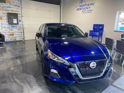 Deep Blue Pearl 2021 Nissan Altima 2.5 SR