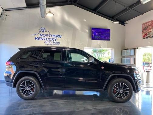 2017 Jeep Grand Cherokee Trailhawk