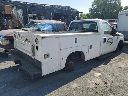 White 2012 Ford F-250 XL