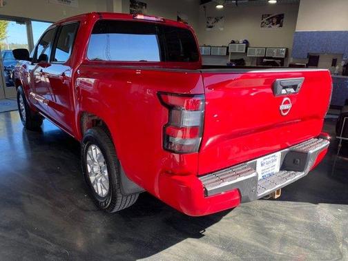 2022 Nissan Frontier SV