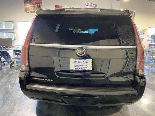 2015 Cadillac Escalade Luxury