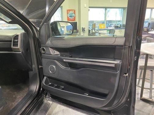 Black 2021 Ford Expedition XLT