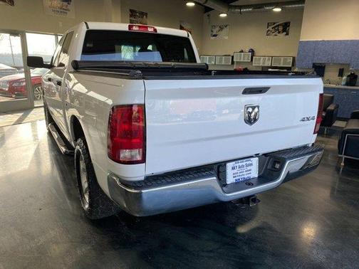 Bright White Clearcoat 2022 RAM 1500 Classic Tradesman