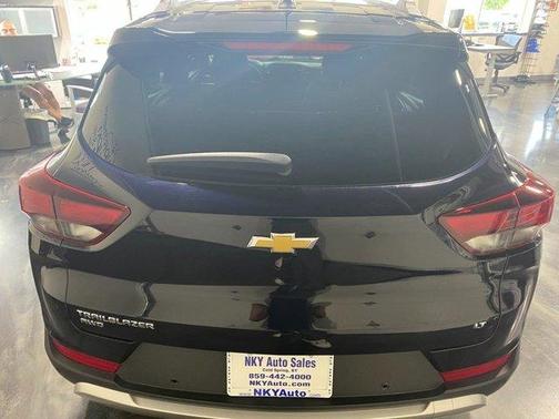 Midnight Blue Metallic 2021 Chevrolet Trailblazer LT