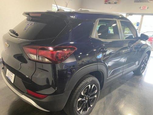 Midnight Blue Metallic 2021 Chevrolet Trailblazer LT
