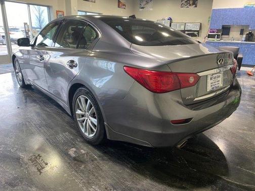 2015 INFINITI Q50 Premium