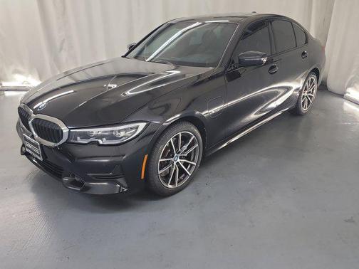 2022 BMW 330e Base