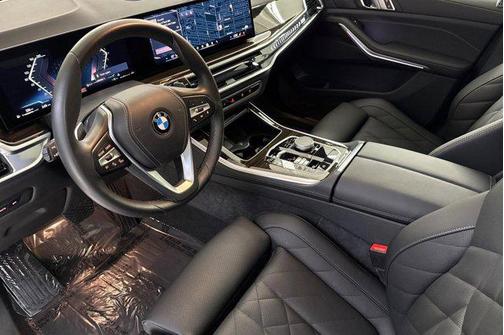Skyscraper Grey Metallic 2026 BMW X5 sDrive40i