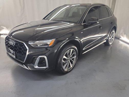 2023 Audi Q5 45 S line Premium