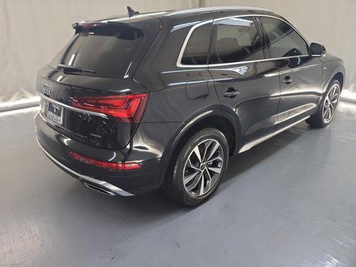 2023 Audi Q5 45 S line Premium
