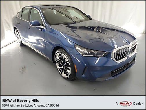 2025 BMW 530 530i