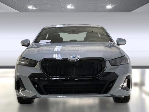 2026 BMW 530 i